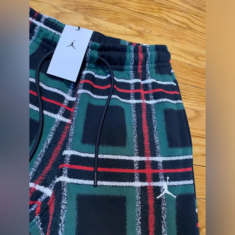 Nike Air Jordan Sweatpants Joggers Plaid Men's small Sz NEW! Green & Black & red